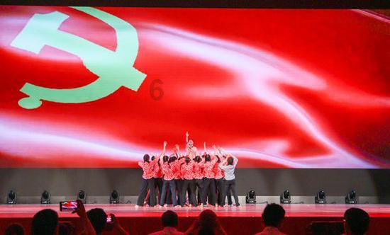 (新春见闻)广州百年骑楼街的“三种味”